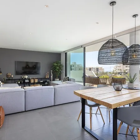 Higueron West Luxury